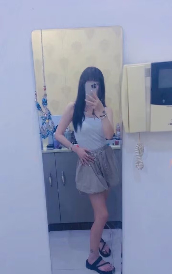 御姐系兼职妹