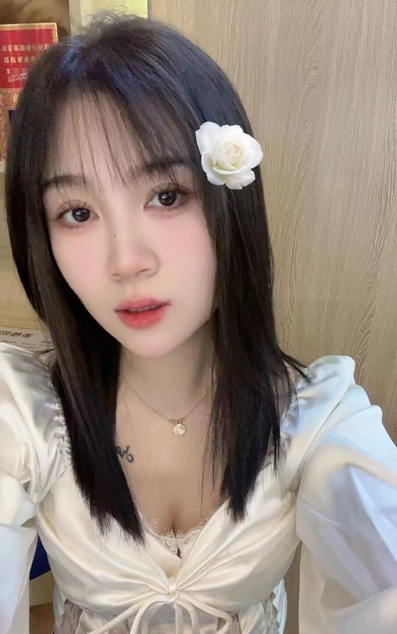 御姐系兼职妹