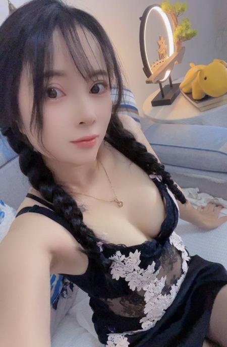 麦地舌吻骚女
