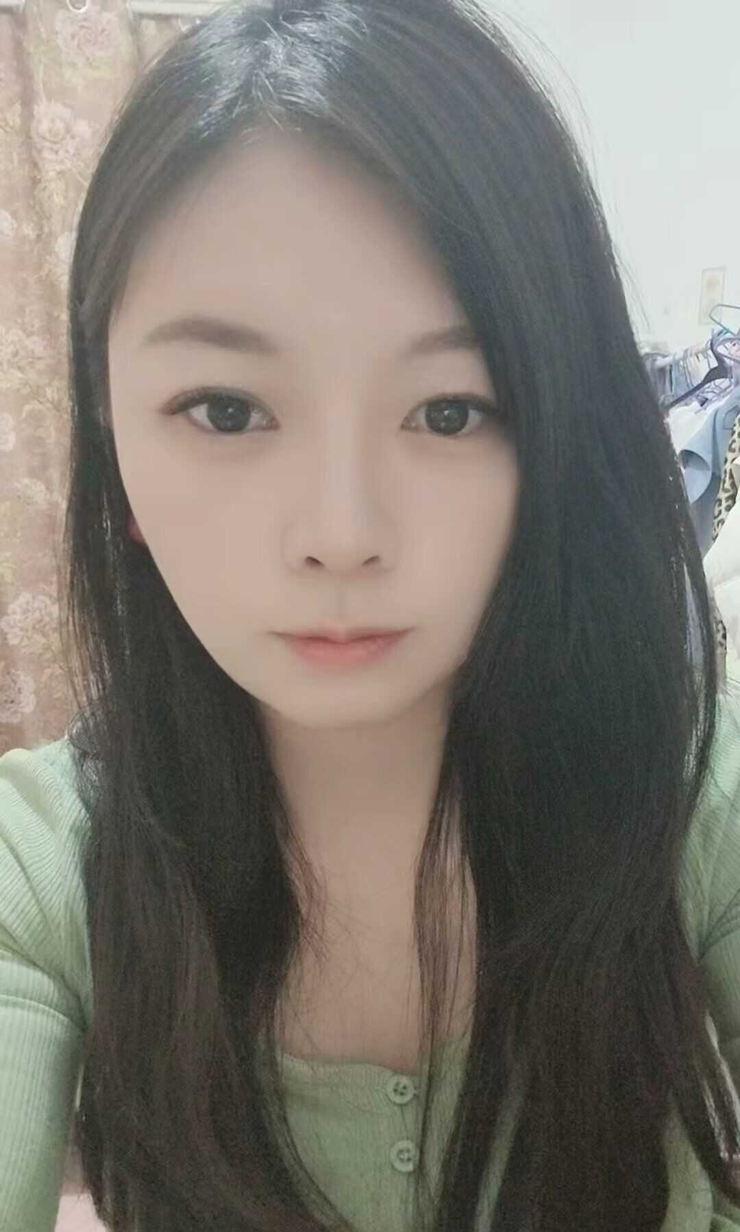 金水区气质姑娘，年龄不大，颜值挺高的姐姐气质高，没...