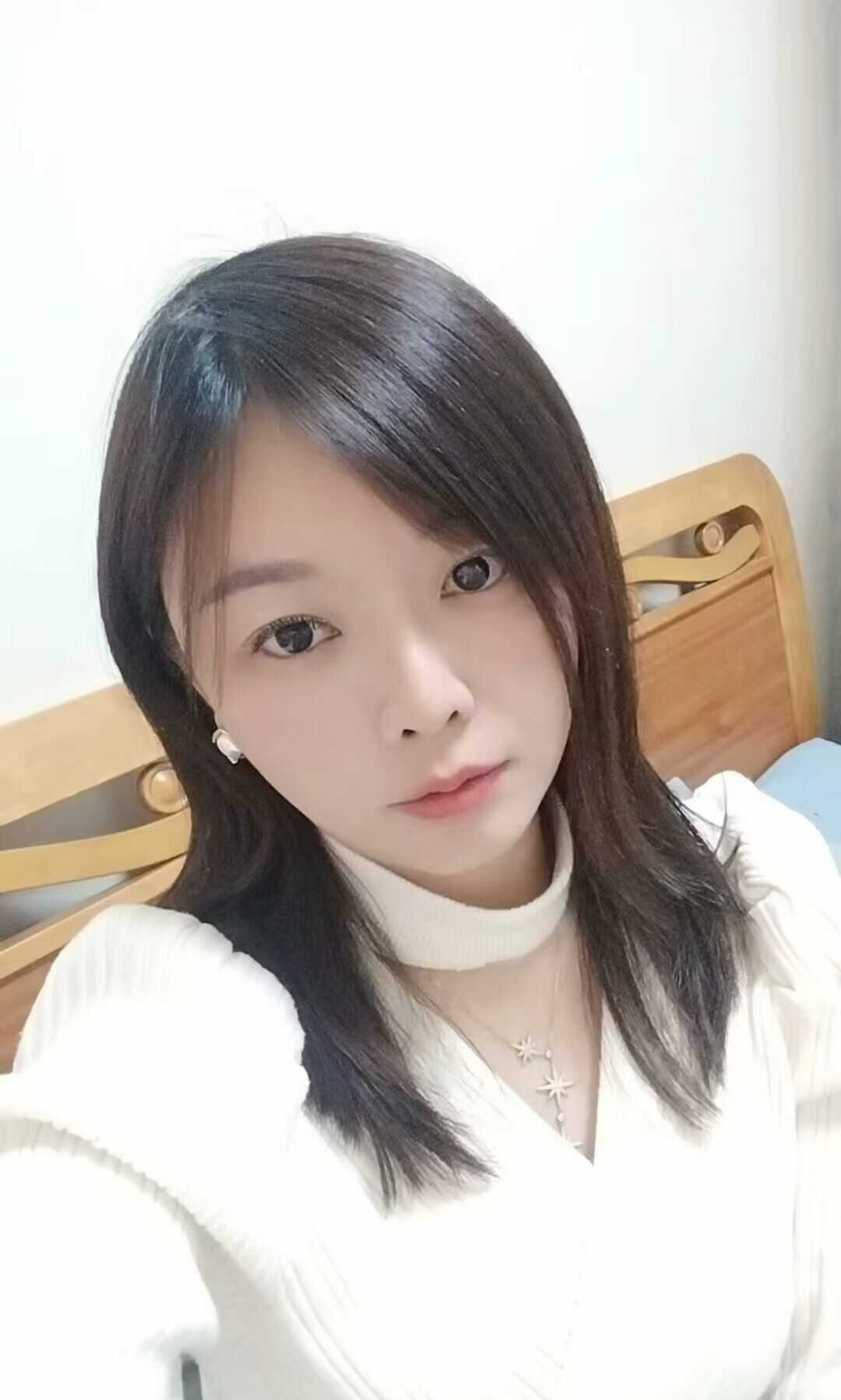 金水区气质姑娘，年龄不大，颜值挺高的姐姐气质高，没...