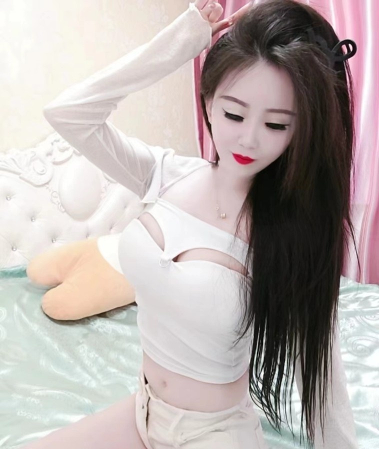 蜜桃臀少妇兼职