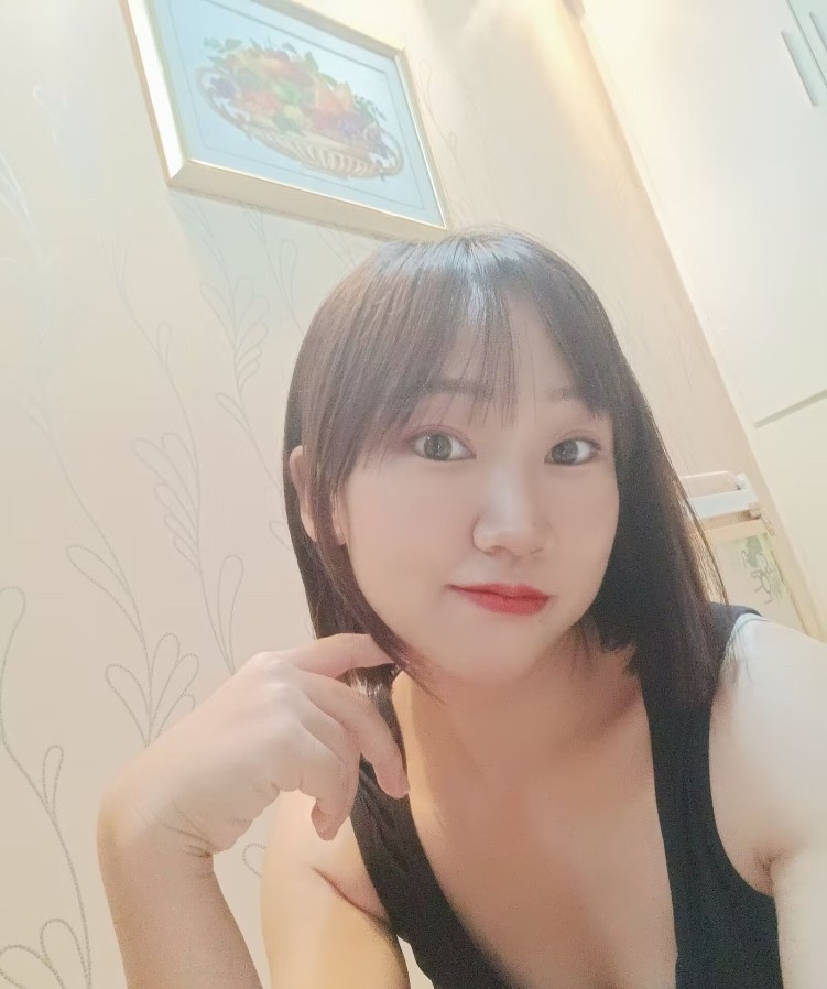 新宫小美女