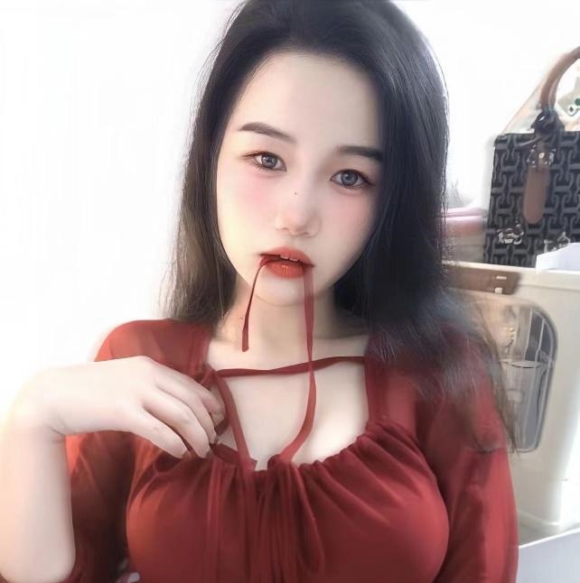 南山童颜萝莉