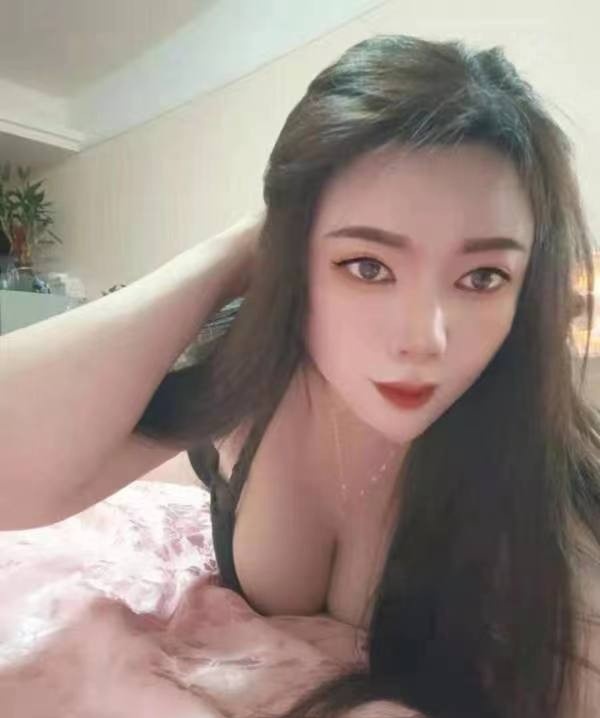 郑州白嫩大胸少妇