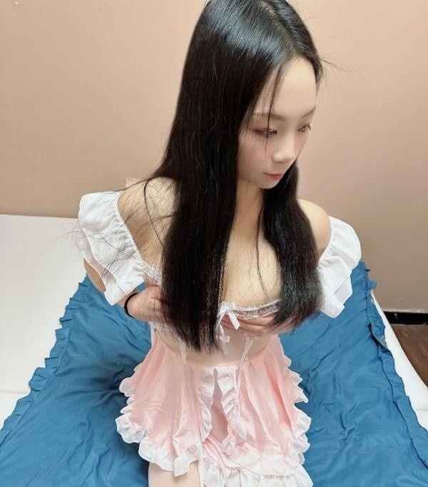 亲贤北街小姐姐