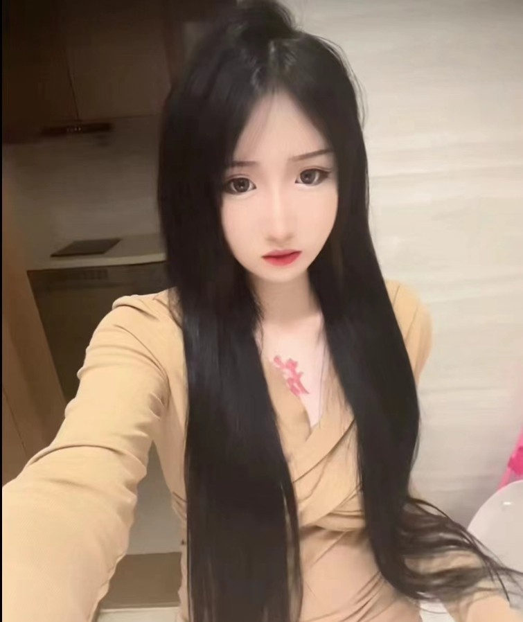 19岁嫩妹体验
