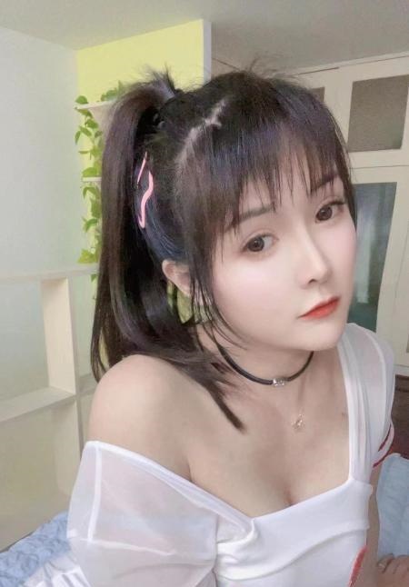 南山娜娜小姐姐