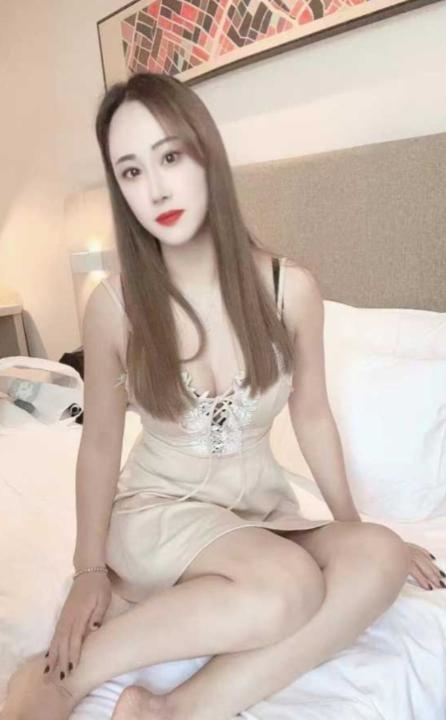 服务系小少妇灵灵