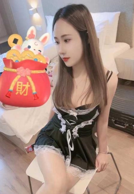 服务系小少妇灵灵