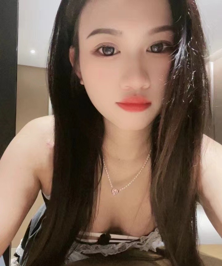 可爱妹子雪雪
