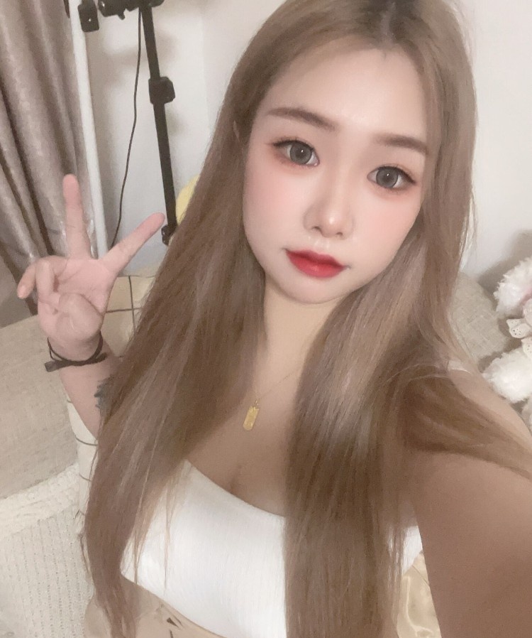 南昌大胸年轻妹子