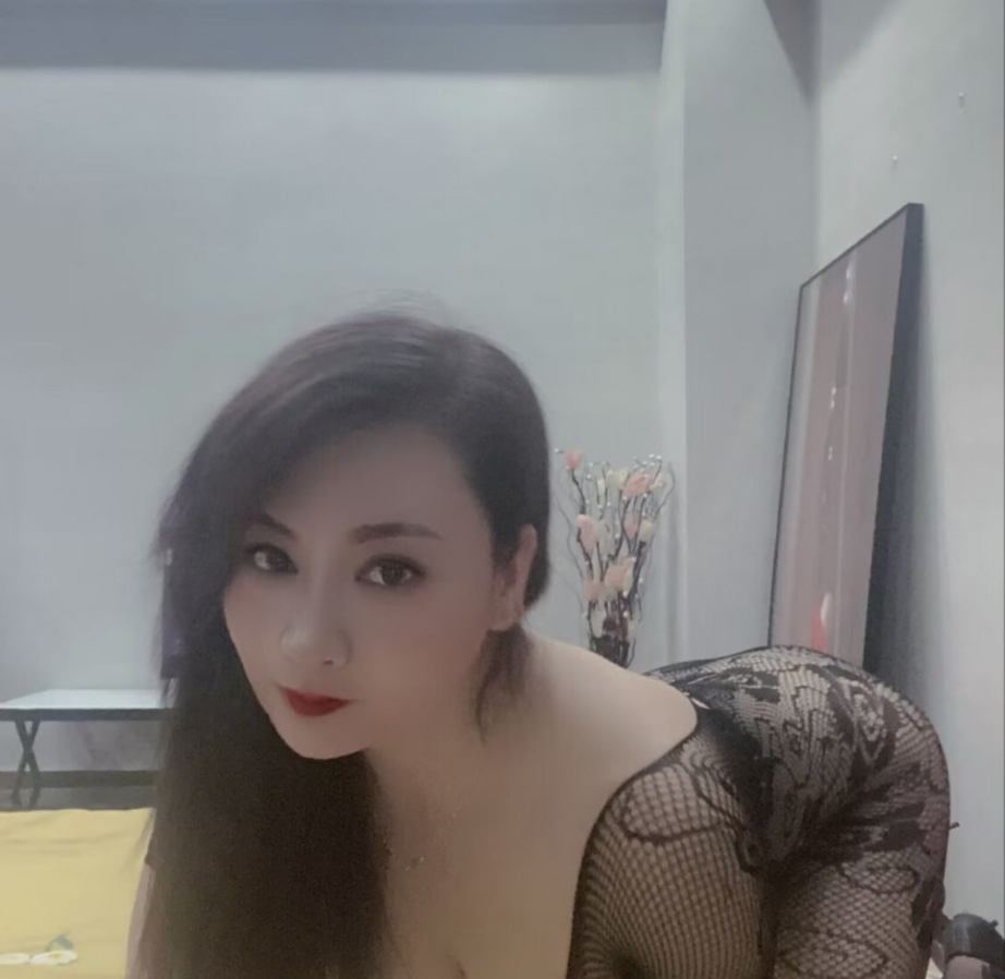 西青喷水少妇