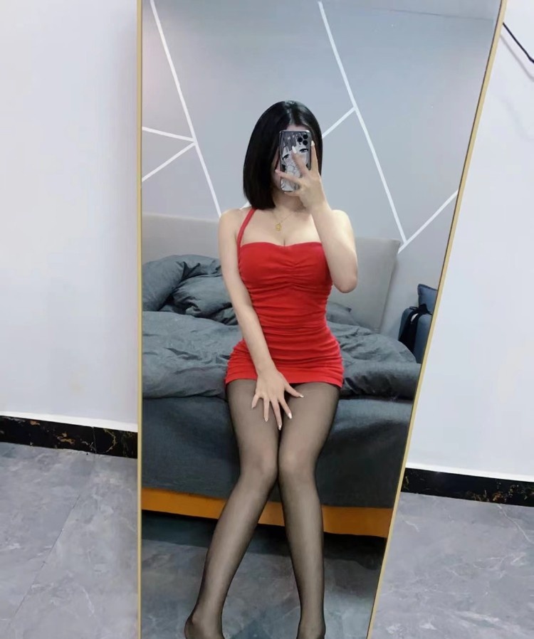 武侯大胸女友喵喵
