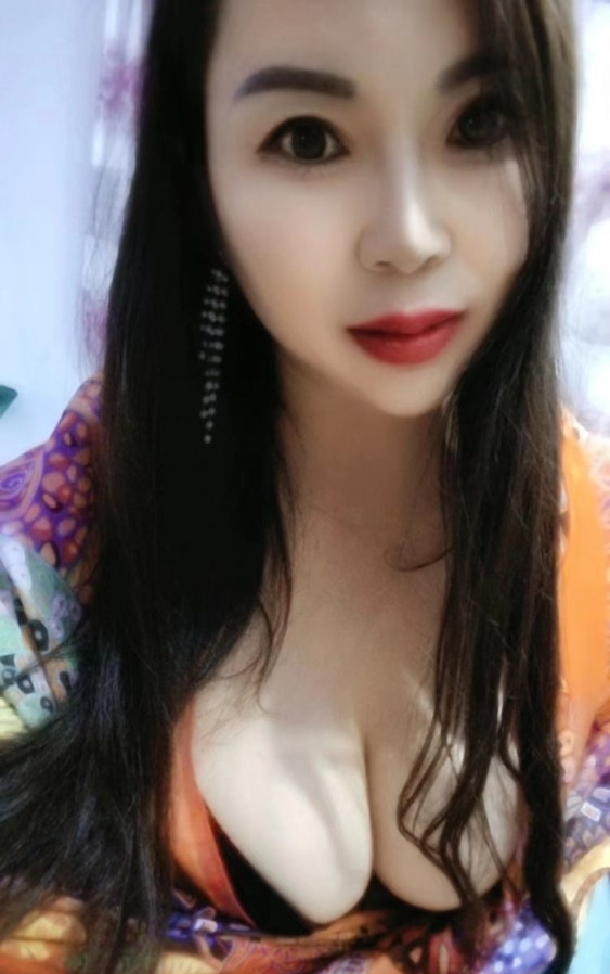 性感大胸丸子老师