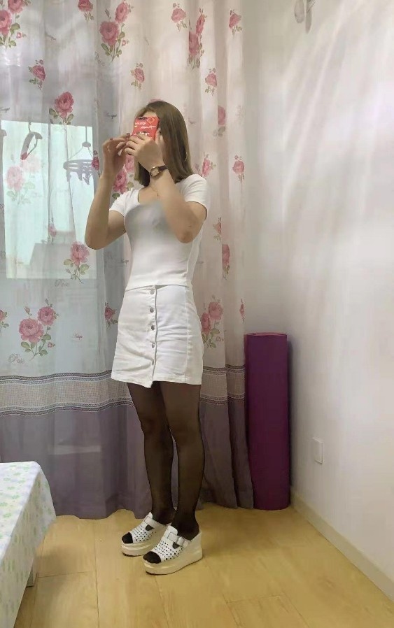 大奶肥臀美熟女回归