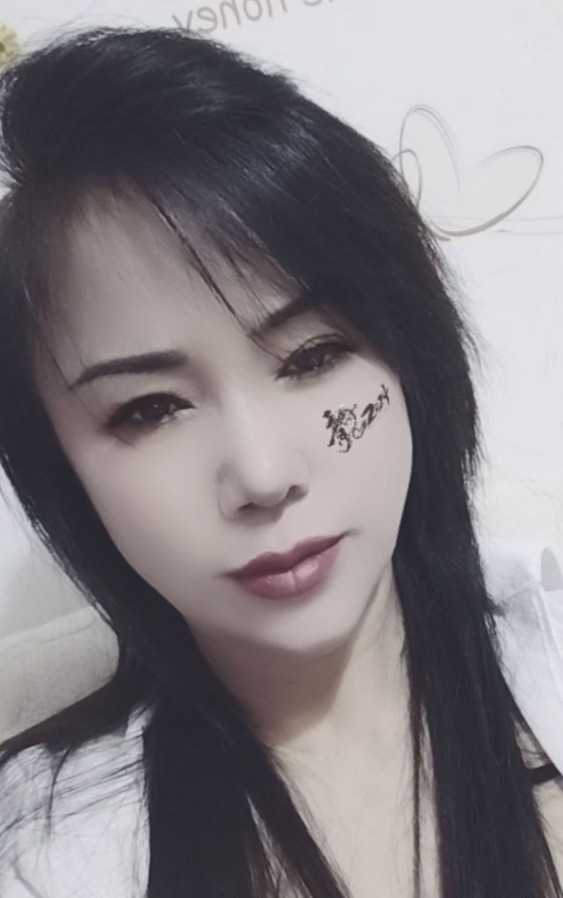 三山街人气少妇