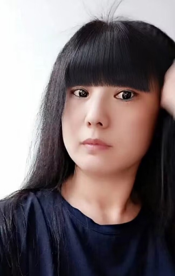 身材还不错的年轻少妇