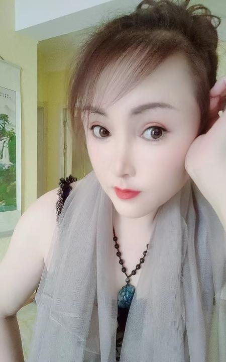 潮喷黄逅