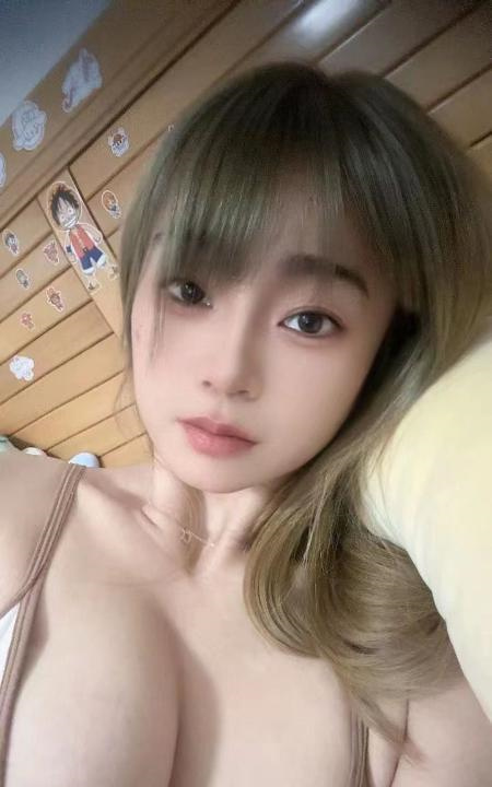 光谷大奶月月