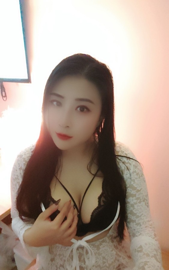 帮洗浴大奶欲女