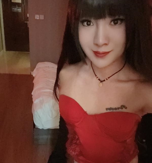 包河妖妹萱萱