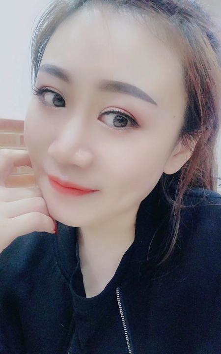 白云远景路白牡丹