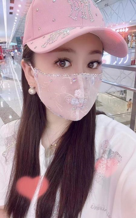 白云远景路白牡丹