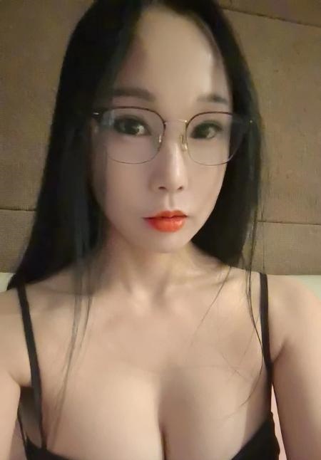 成寿寺静怡甜美御姐