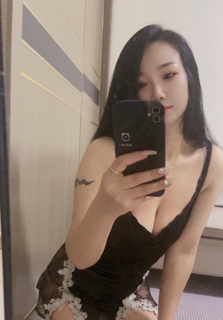 大奶雪儿老师
