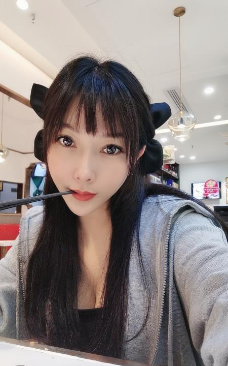 惠城河南岸风骚大奶妹