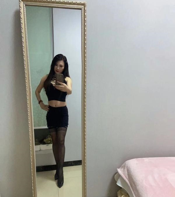 骚气十足小少妇
