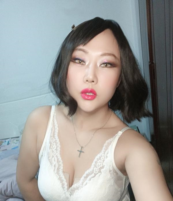 巨骚的黑寡妇