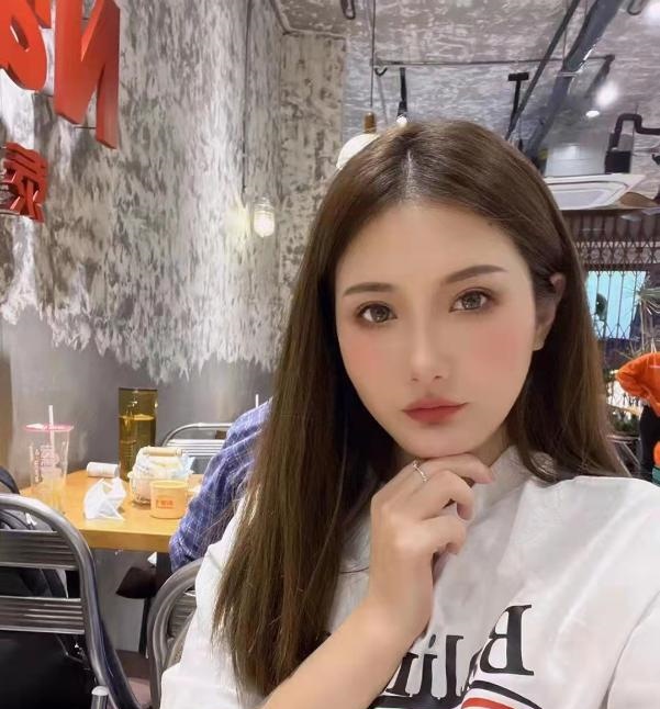 优雅小姐姐
