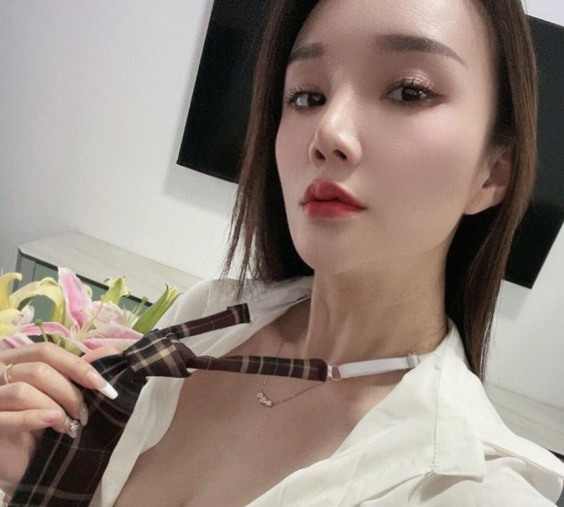 吴中性感欣欣