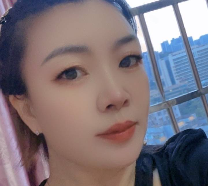 来自云南的骚少妇