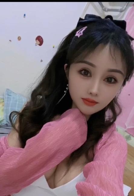 接吻服务系小姐姐
