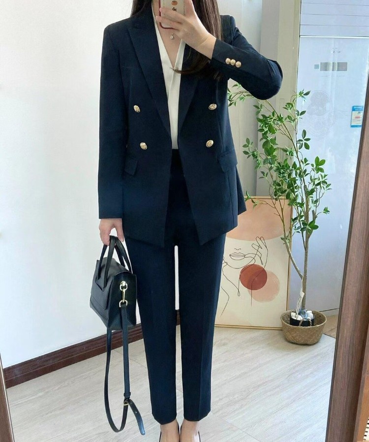 瑶海熟女玫瑰姐