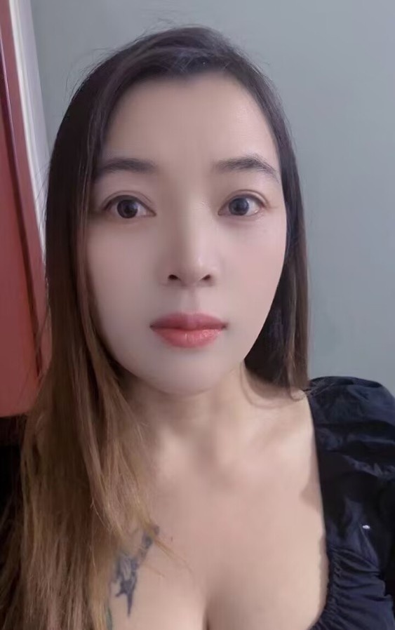 宝山苗族巨乳拉玛