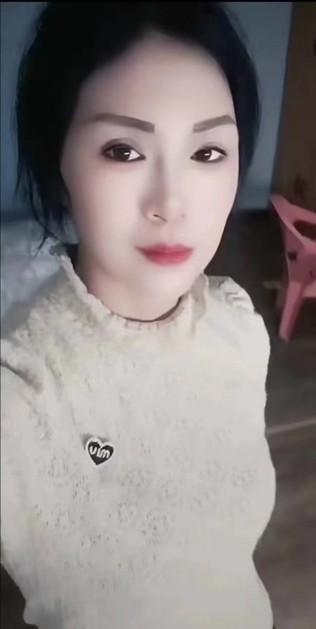 道里区性感大方漂亮的小少妇