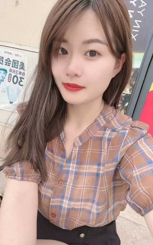 八一路大奶F杯少妇
