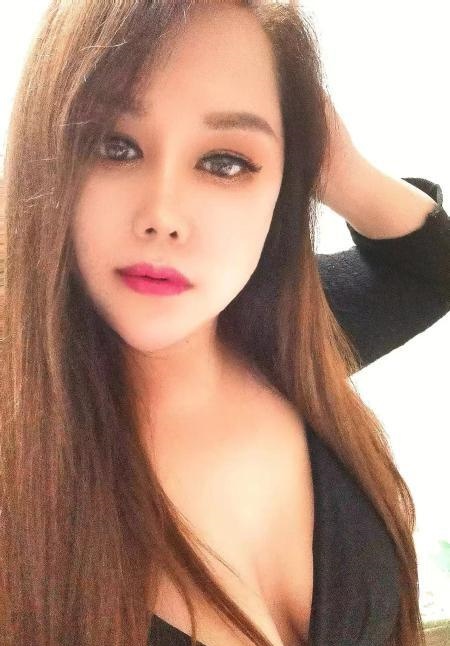 白云风情少妇