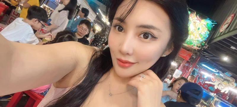 铁西主播桃子