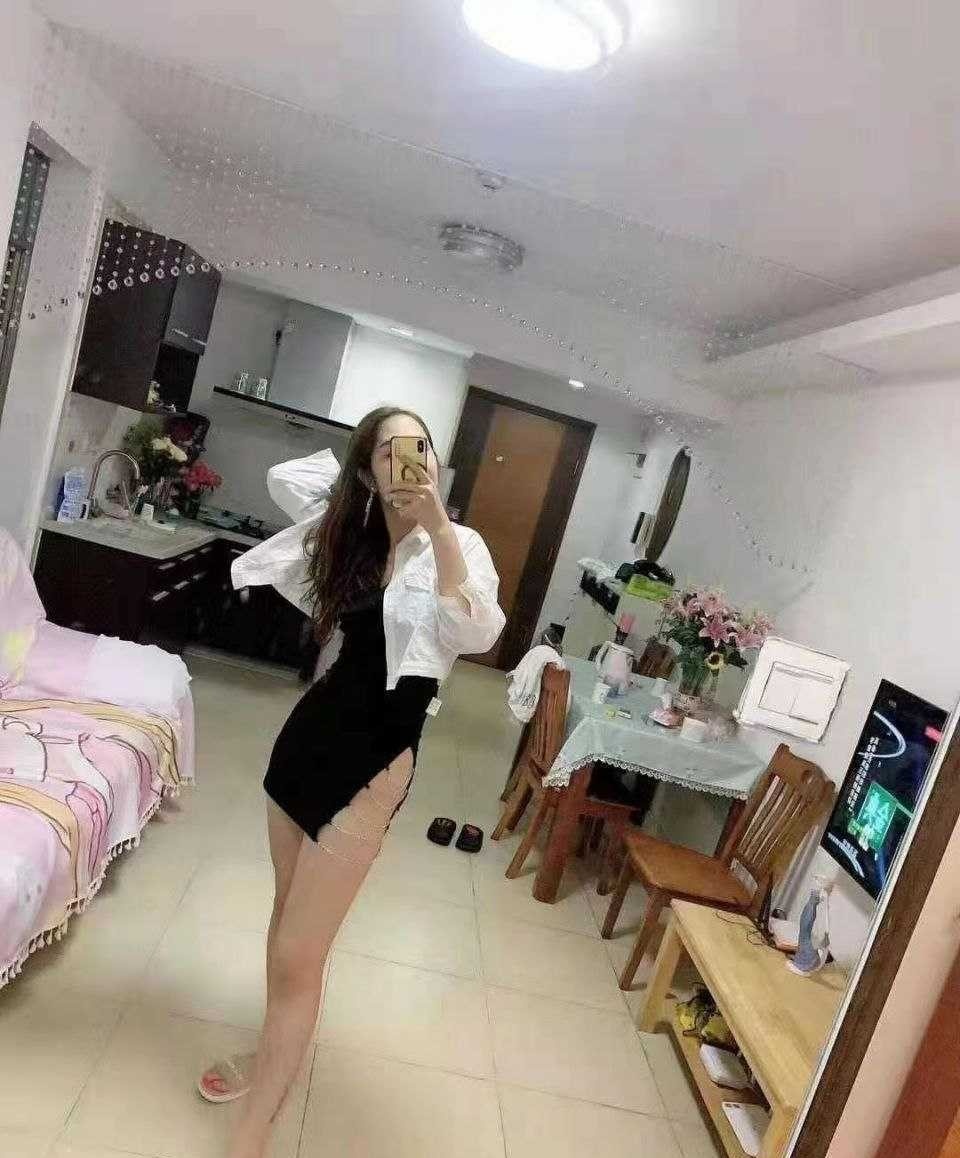 体验苗条刺激风骚小少妇