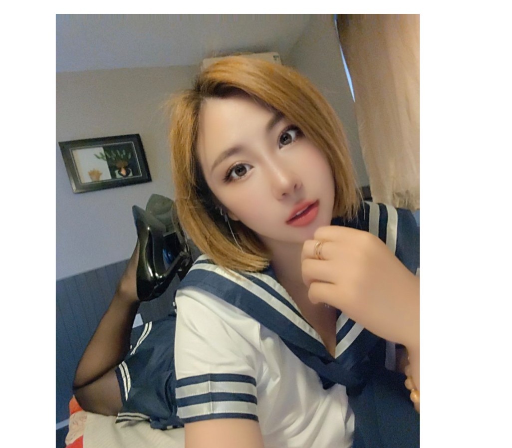 年轻大奶