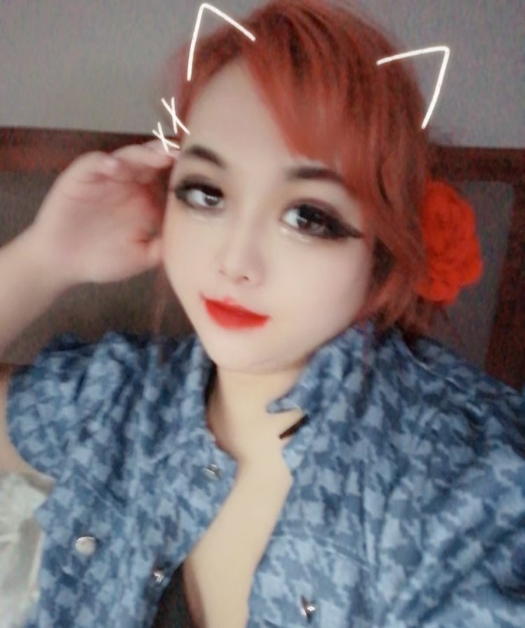 大胸女