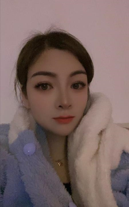 石狮风情少妇