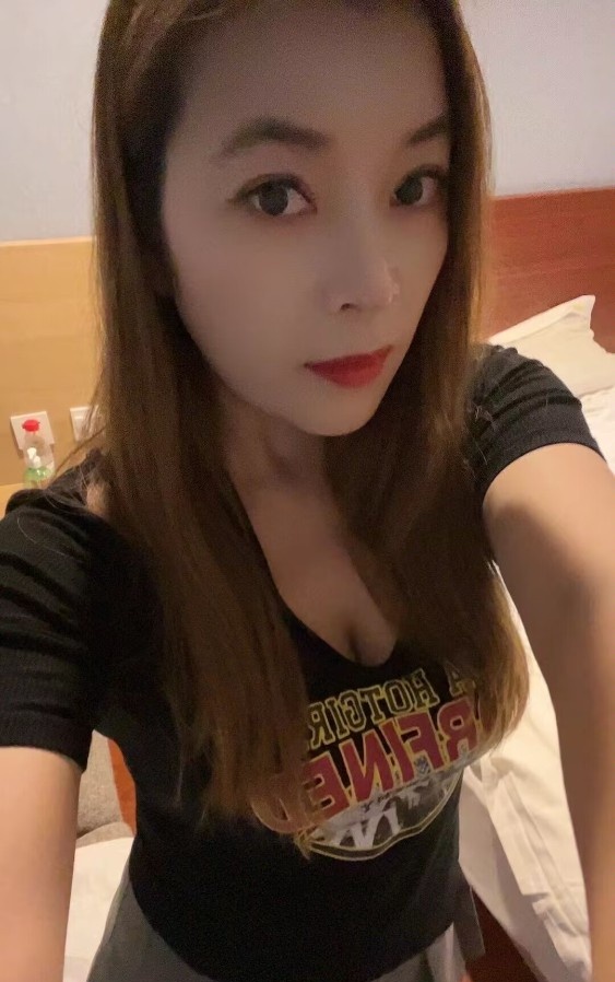 宝山奶牛少妇依拉
