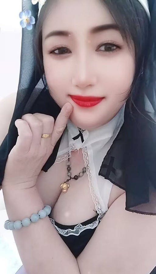 大连泉水50岁阿姨