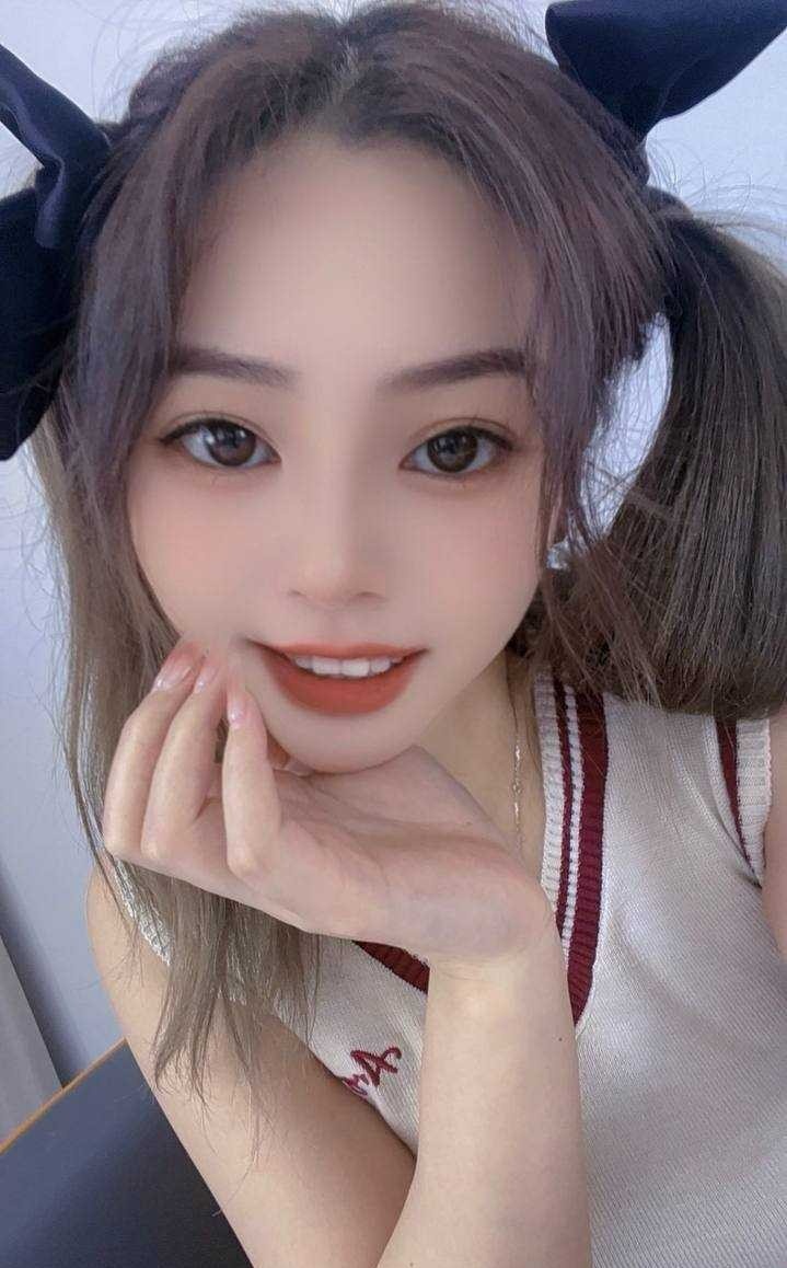 小店骚反差服务妹